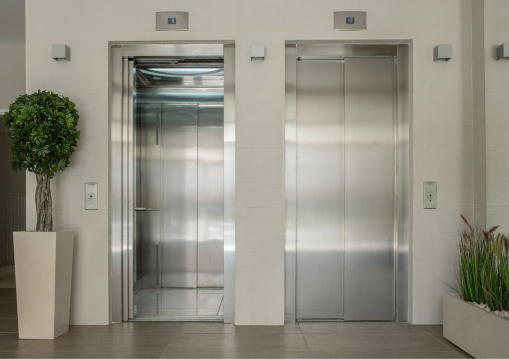 ضوابط آسانسور و استانداردهای آن